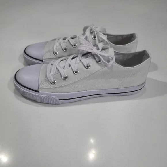 Classic White Canvas Low-Top Sneakers - Picture 3 of 10